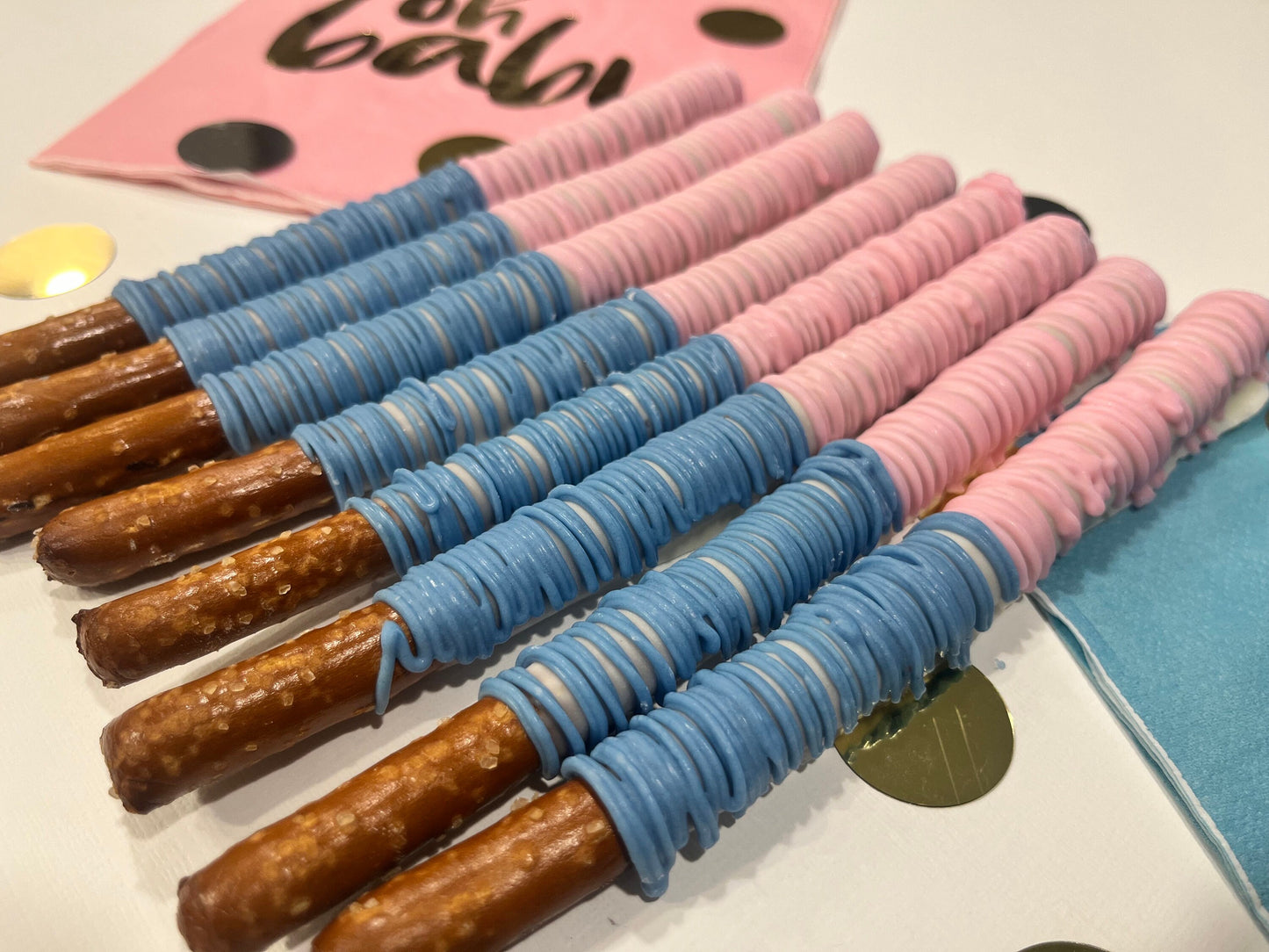 Ombré Blue and Pink Gender Reveal Pretzels, Hand-Dipped Chocolate Covered Pretzels Blue, Baby Blue Party Favors, Pastel Baby Party Favors