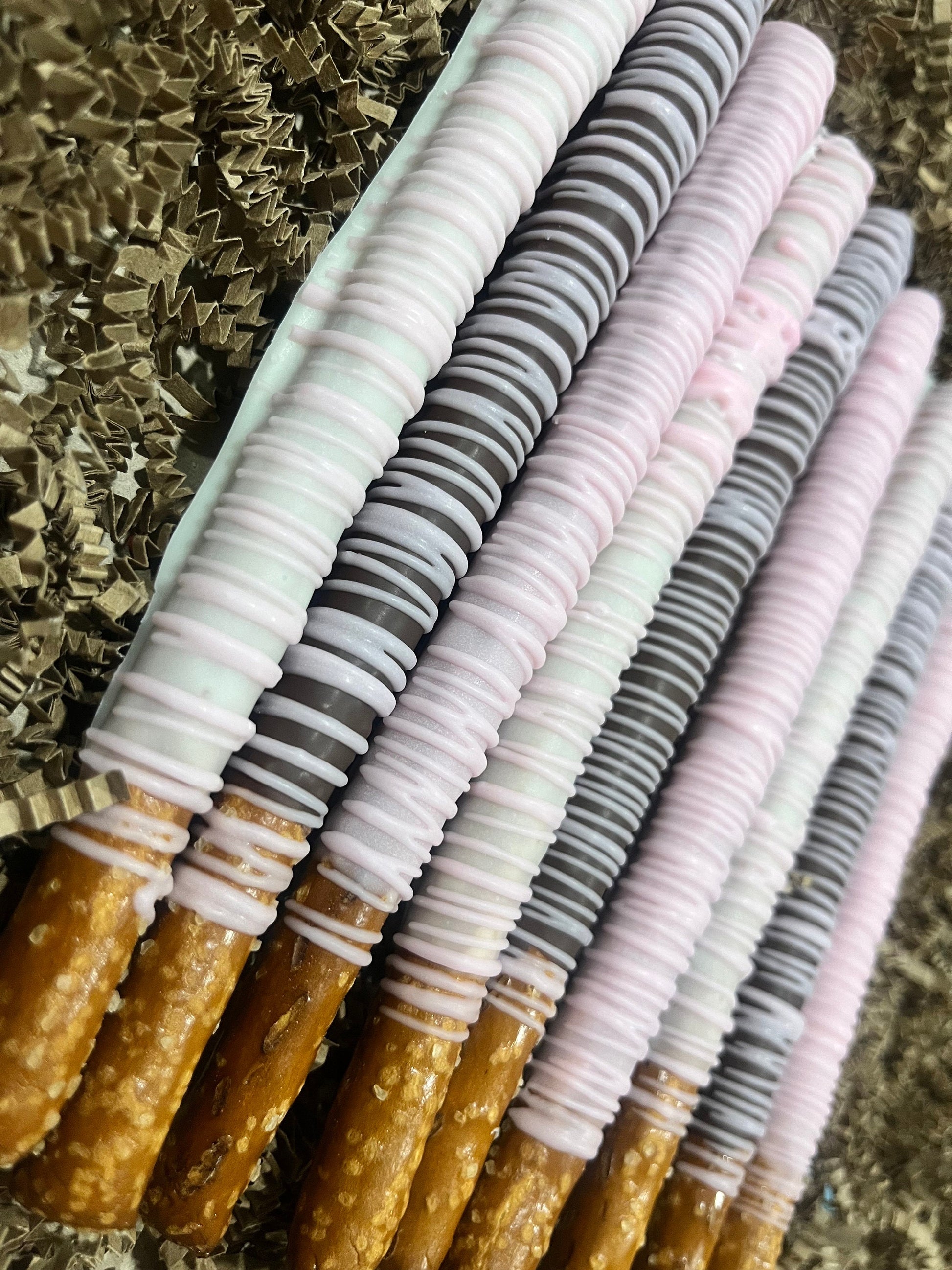 Baby Pink Pretzels, Hand-Dipped Chocolate Covered Pretzels Pink, Pink Party Favors, Chocolate Dipped Pretzels, Baby Girl Baby Shower