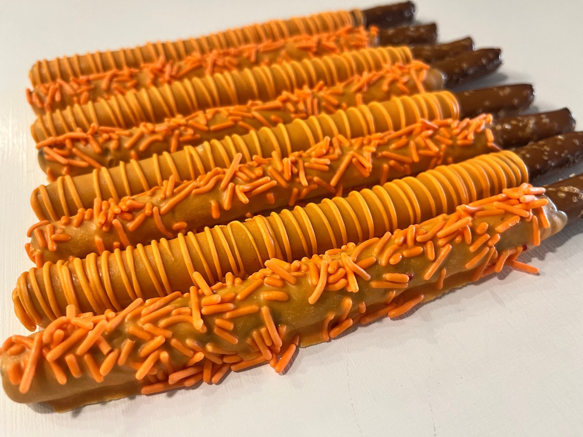 Orange Sprinkle Pretzels, Hand-Dipped Chocolate Covered Pretzels Orange, Orange Party Favors, Chocolate Dipped Pretzels, Inside Out Treats