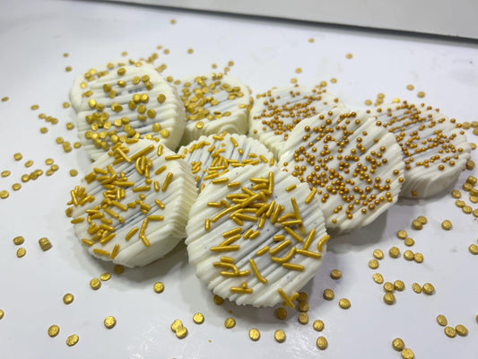 White and Gold Chocolate Dipped Oreos, New Years Eve Dessert Table Treats, Wedding Shower Desserts, Baby Shower Desserts