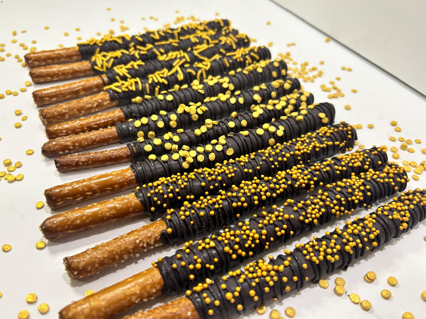 Black and Gold Chocolate Covered Pretzels, Black and Gold Dessert Table Treats, NYE Desserts, Gold Wedding Shower Desserts, Gold Treats