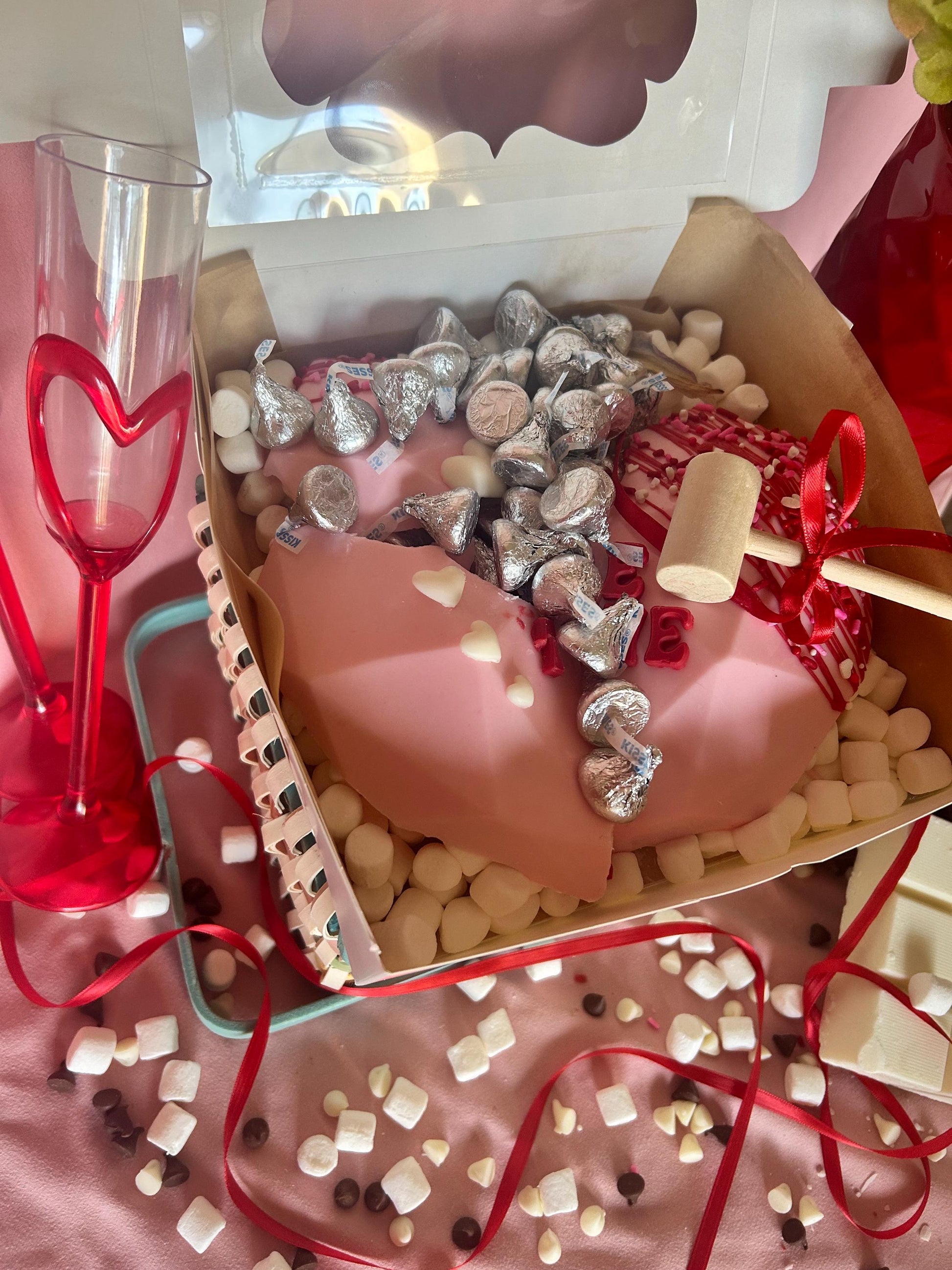 Breakable Heart Be Mine Valentine’s Day Chocolate, Valentine’s Day Chocolate Heart Hersheys Chocolate, Valentine’s Day Chocolate Gift Box